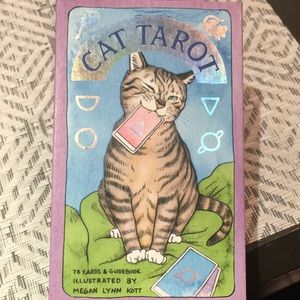 Cat Tarot: 78 Cards & Guidebook